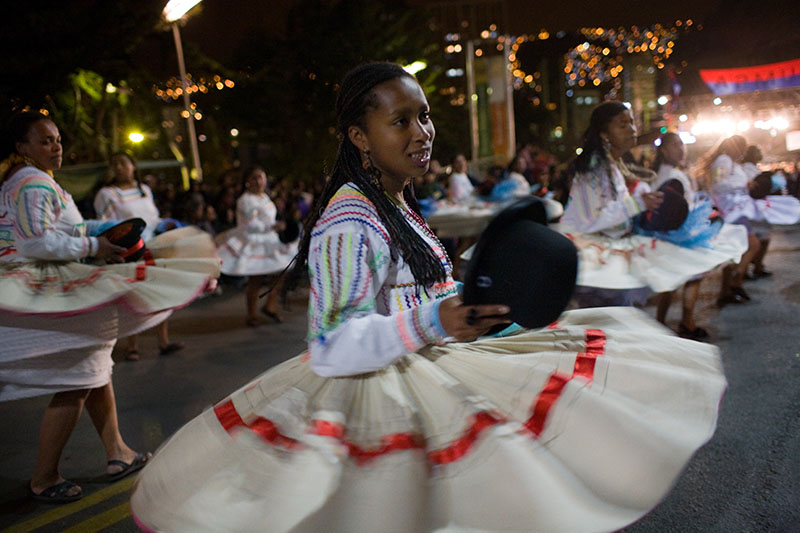 la paz fiesta street party