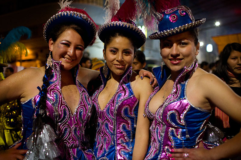 la paz fiesta street party