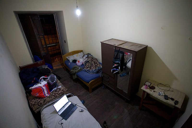 la paz hostel room
