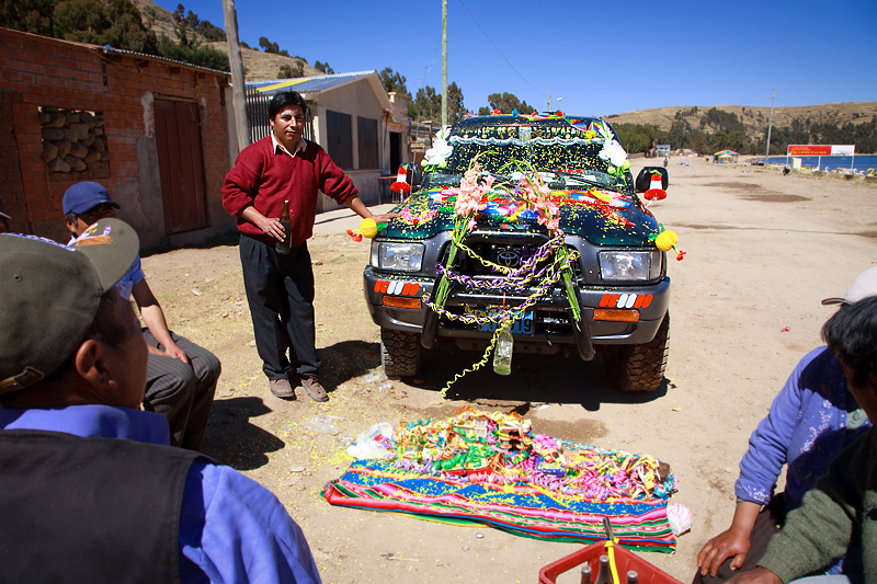 car baptizing, Titikaka Lake